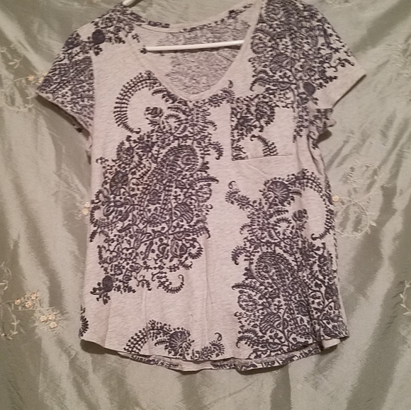 Shirt - Picture 1 of 1
